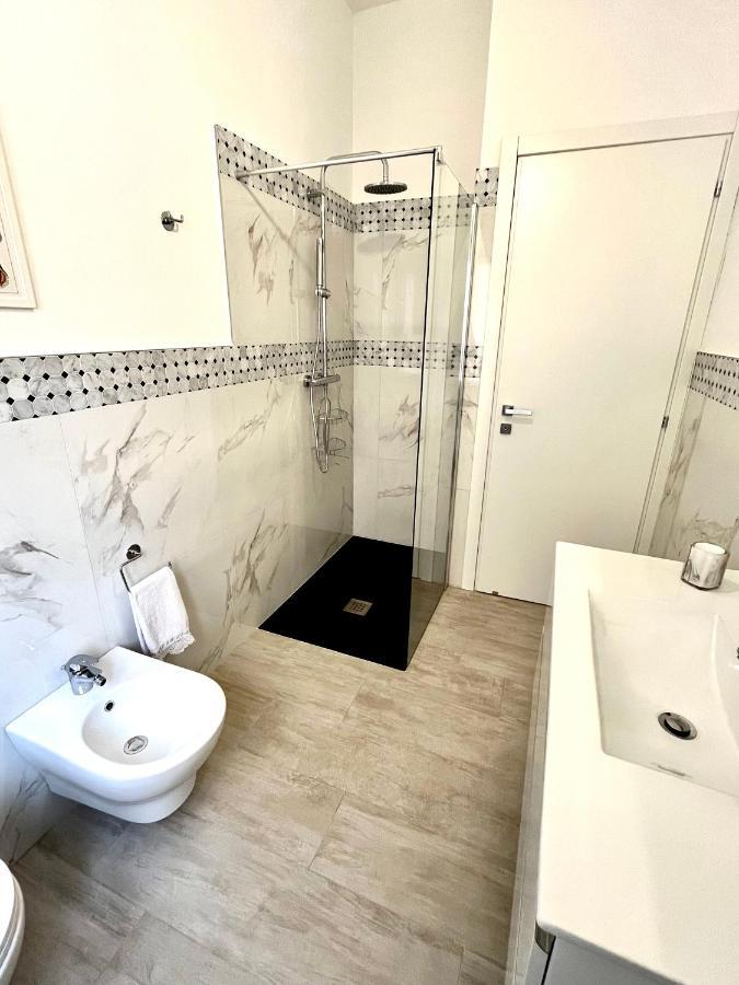 Marina Centro Harbor Apartment Rimini Exterior photo