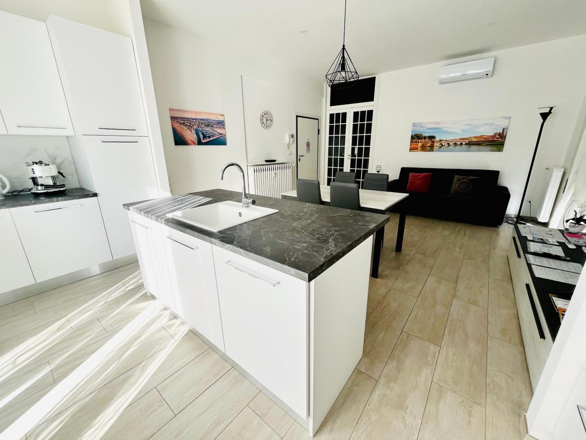 Marina Centro Harbor Apartment Rimini Exterior photo
